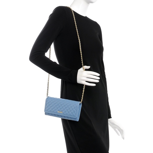 PRADA Soft Calf Quilted Chain Wallet Astrale - Picture 2 of 5